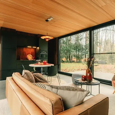 בית נופש Huswell - Cozy Forest Cabinet With Private Hot Tub