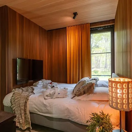 Huswell - Cozy Forest Cabinet With Private Hot Tub בית נופש
