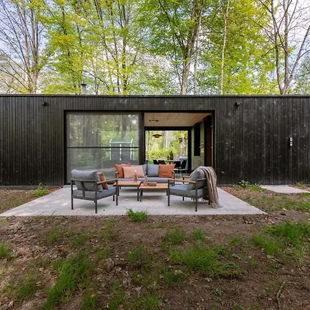 Huswell - Cozy Forest Cabinet With Private Hot Tub